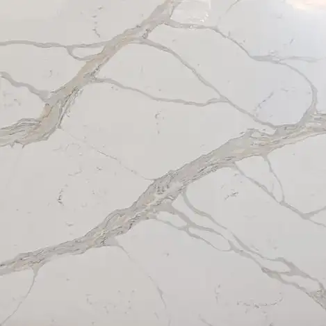 Calacatta Savannah Quartz slab